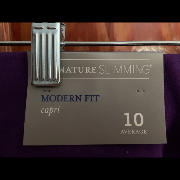 NWT Christopher and Banks size 10 Signature Slimming purple capris - Picture 2 of 4